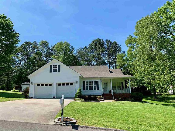 2nd image of 110 Nychole Dr SE