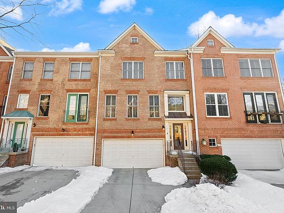 2nd image of 11477 Waterhaven Ct
