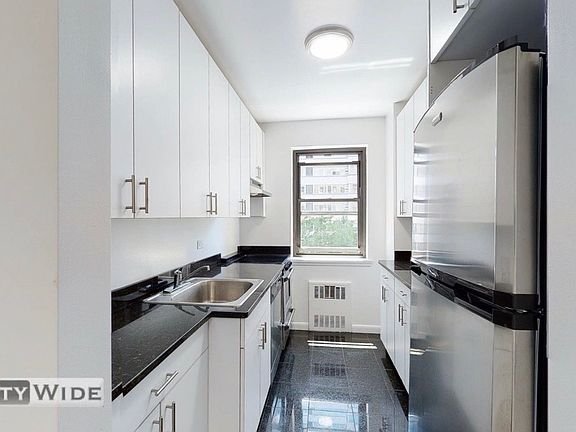 5th image of 405 E 56th St #12P