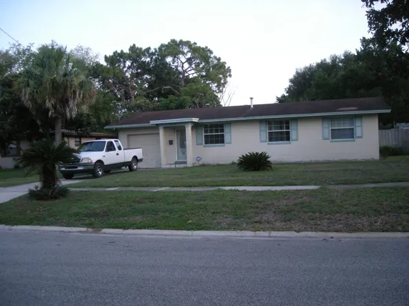 6326 Regiment Dr, Jacksonville, FL 32277