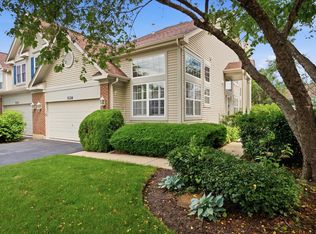 3126 Stmichel Ln, Saint Charles, IL 60175