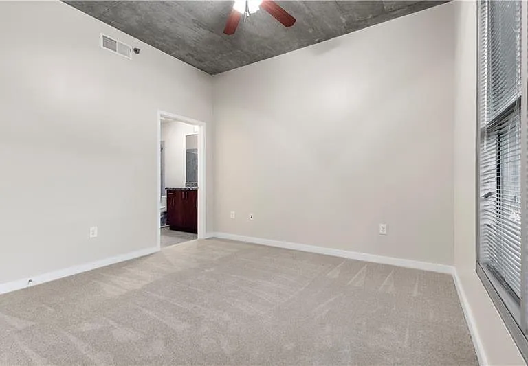 250 Pharr Rd #308 — Photo 7