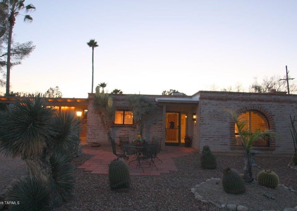 1st image of 1510 W Calle Del Media