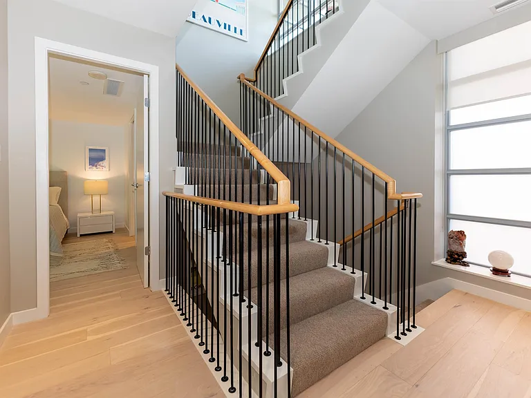 1163 Cordova St W — Photo 13