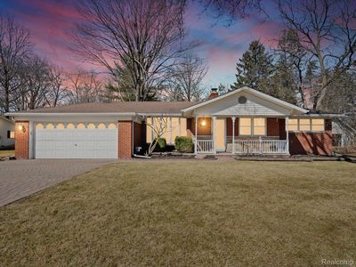 38335 Newcastle St, Clinton Township, MI, 48036
