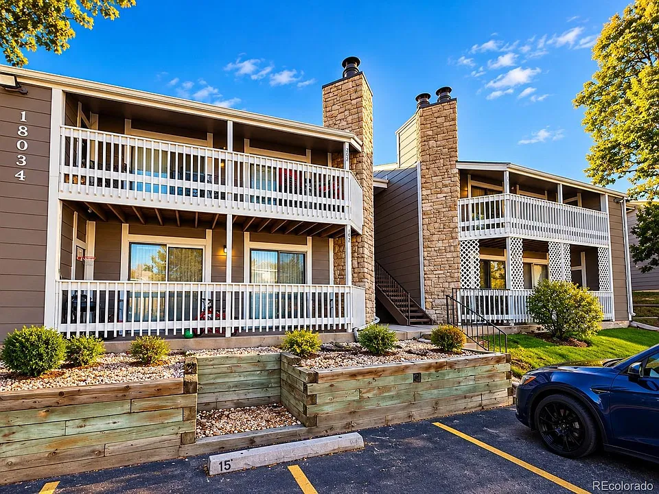18034 E Ohio Ave #201