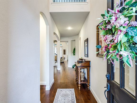 3rd image of 5409 Datewood Ln