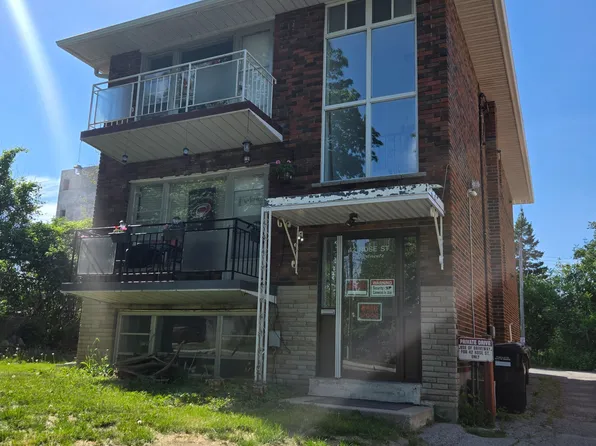 42 Rose St #1, Barrie, ON L4M 2T2