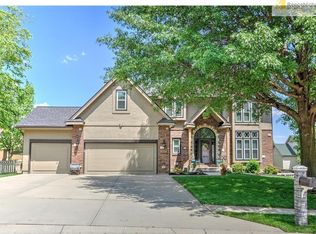 1437 Coventry Ln, Liberty, MO 64068