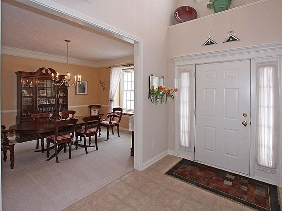 Expansive Front Hall