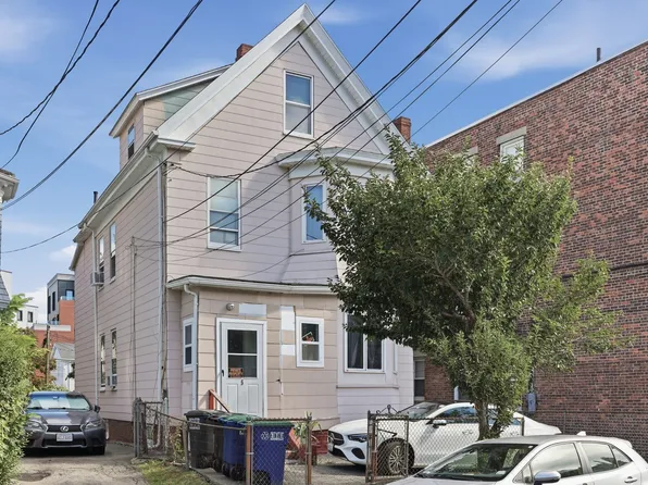5 Quincy St, Somerville, MA 02143