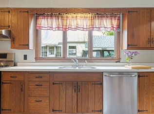 16 Pleasant St, Phillips, ME 04966