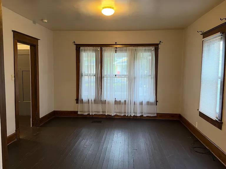 1015 N Olney St — Photo 10