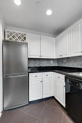 Sold by Home by Choice LLC | media 17