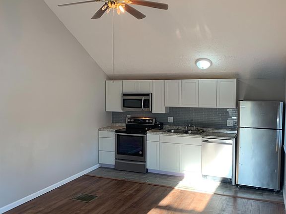2nd image of 261 Buckeye Ave