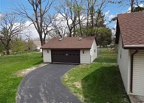 2nd image of 120 Wyandotte Dr