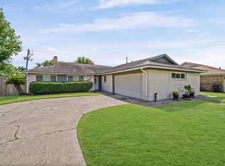 4915 Charnock Dr, Alvin, TX 77511