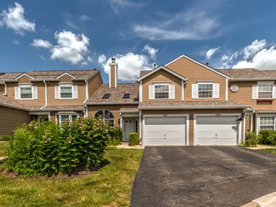 341 Ascot Ln, Streamwood, IL, 60107