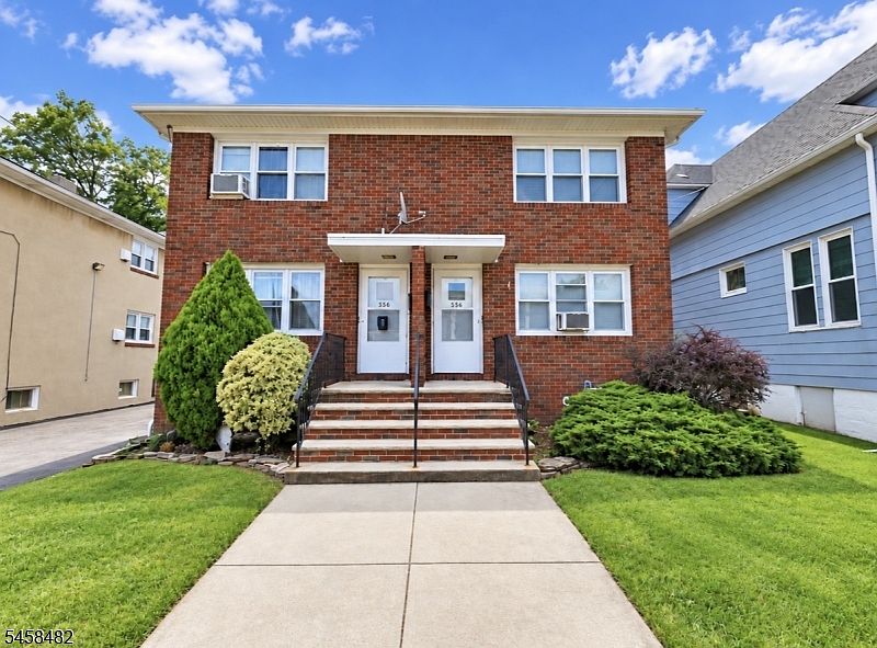 1st image of 556 Cleveland Ave