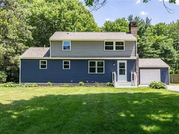 30 Kuebler Dr, Rochester, NY 14624