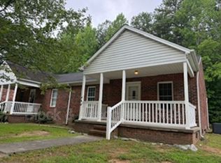 724 Breeze Hill Rd, Asheboro, NC 27203