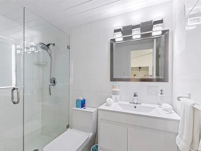 1663 N Fort Lauderdale Beach Blvd — Photo 21