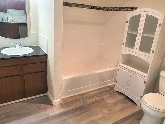 Studio Bathroom