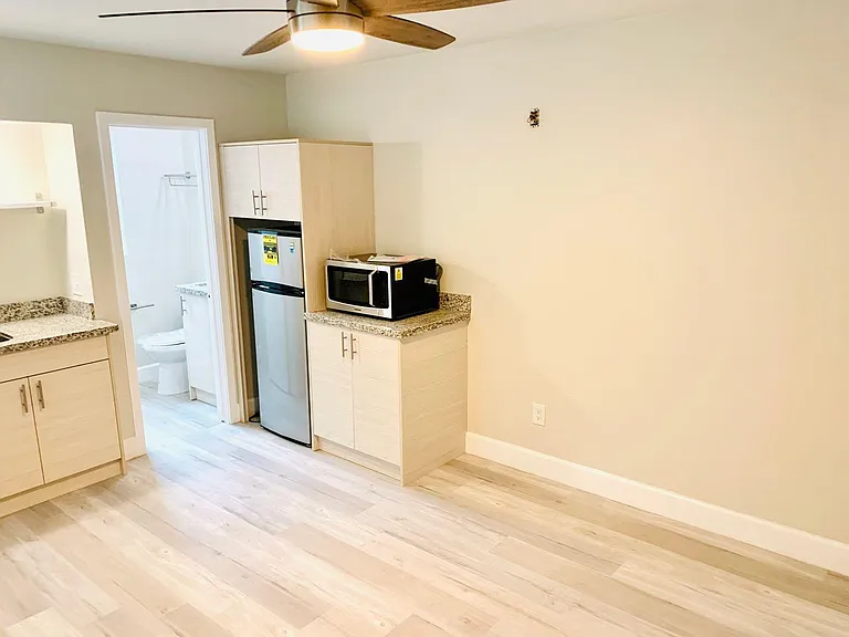1141 Silverado St — Photo 1