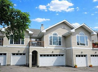 3228 Lynnhaven Dr, Virginia Beach, VA 23451