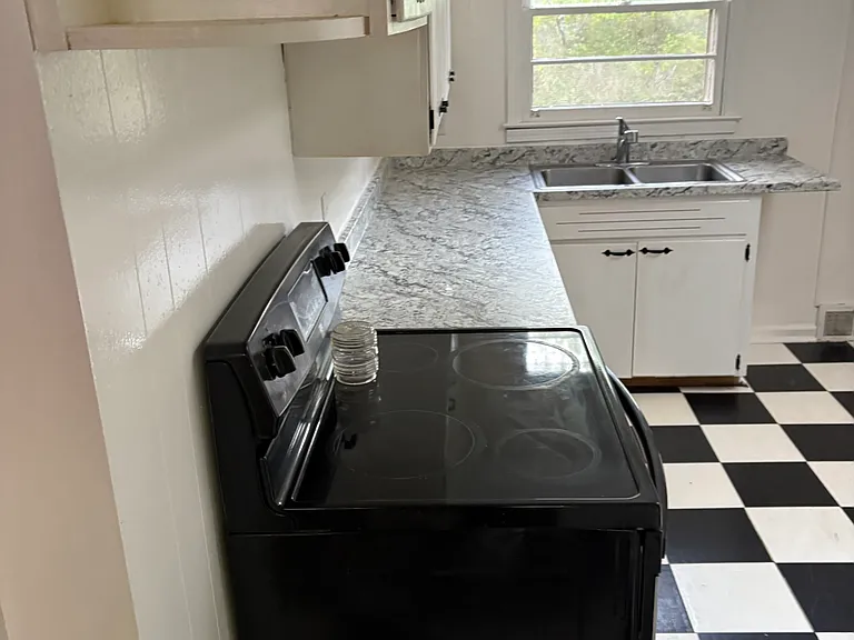 16 Graham St #16 — Photo 10