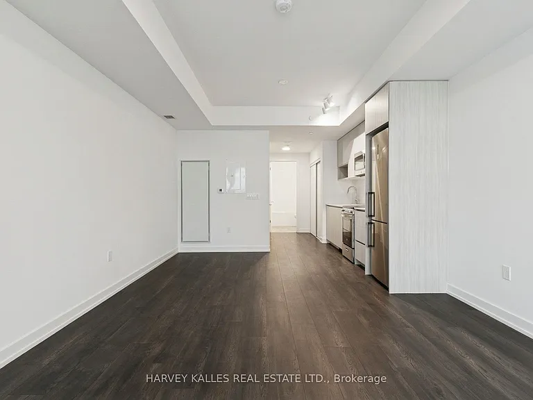 801 The Queensway #512 — Photo 11
