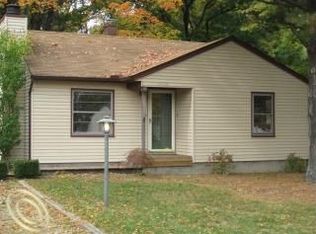 1855 Van Courtland Dr, Troy, MI 48083