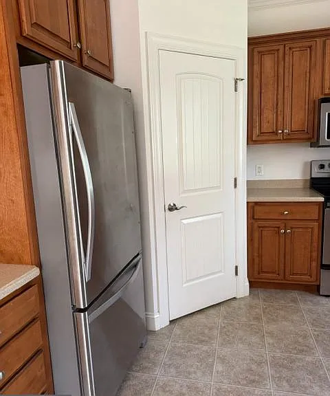111 Village Dr — Photo 4