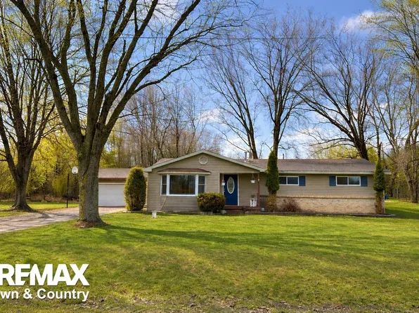 2942 Lyle Rd, Beaverton, MI 48612