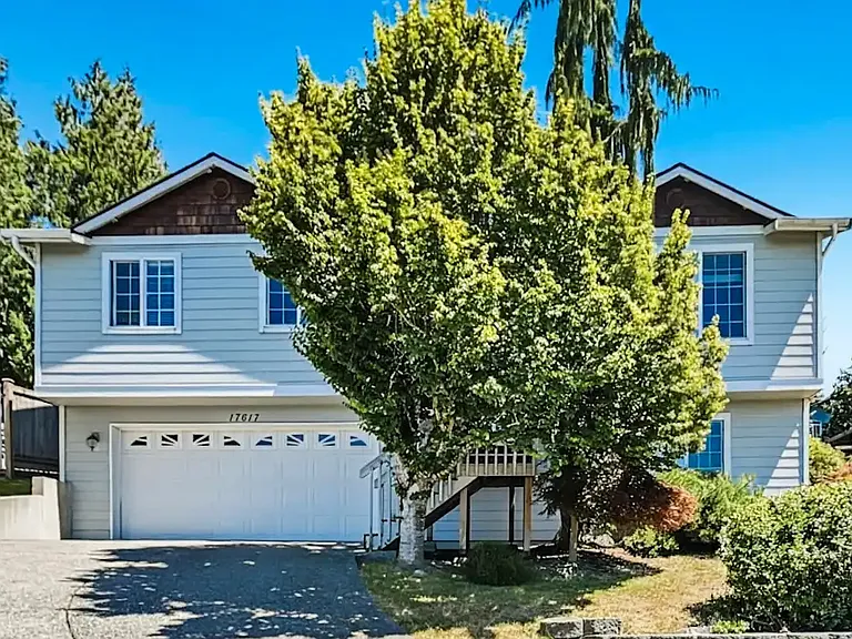 17167 Upland Dr — Photo 2