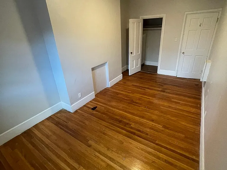 183 Beacon St #5R — Photo 5