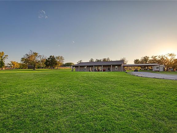 2nd image of 147 Longhorn Dr