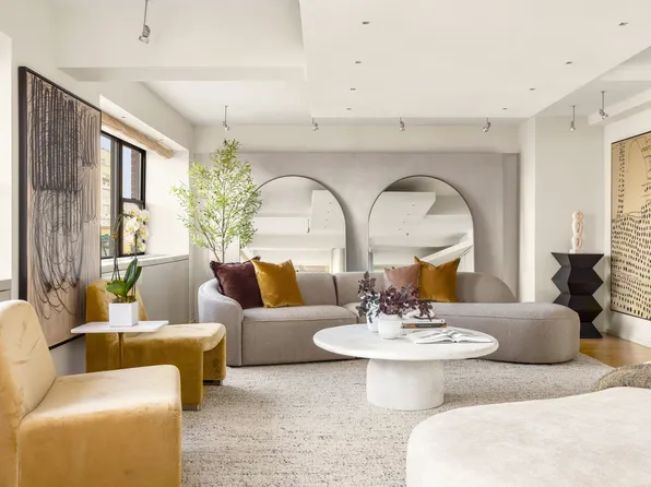 510 East 86th Street image 1 of 30