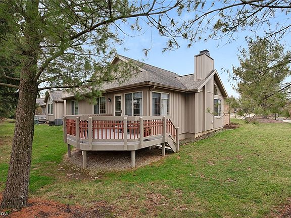 5th image of 567 Cynthia Ln