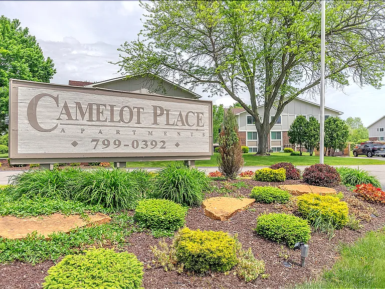 Camelot Place — Photo 65