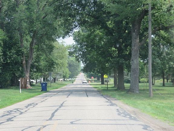 4th image of 209 Adrian Rd