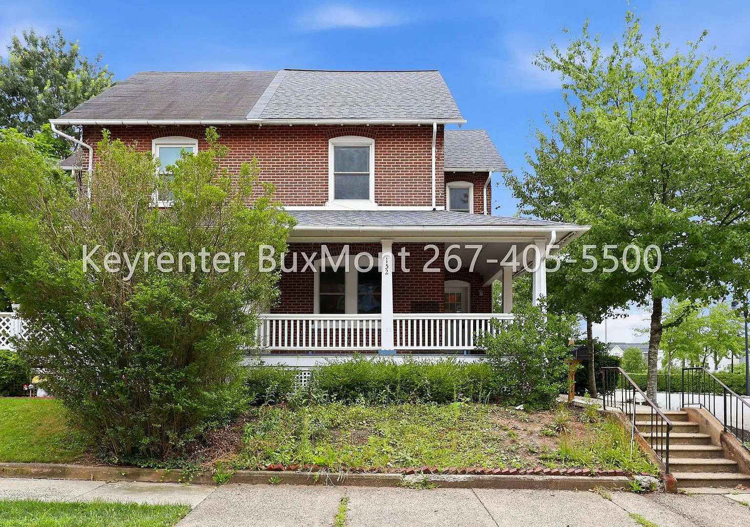 Renovated 4BR Twin with Wraparound Porch in Lansdale Borough — Photo 1