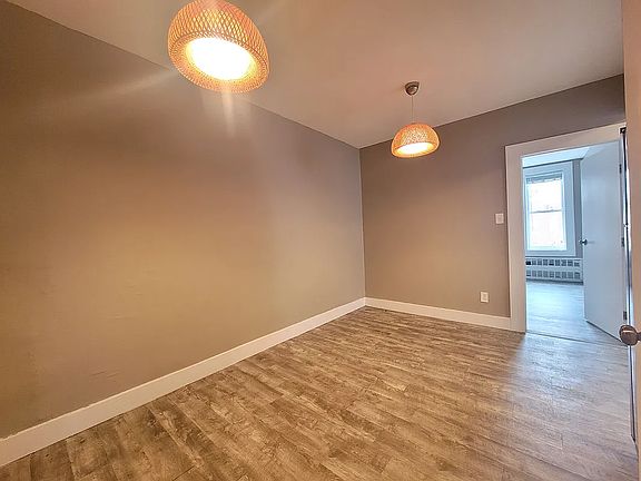 4th image of 116 Rockaway Pkwy #2F