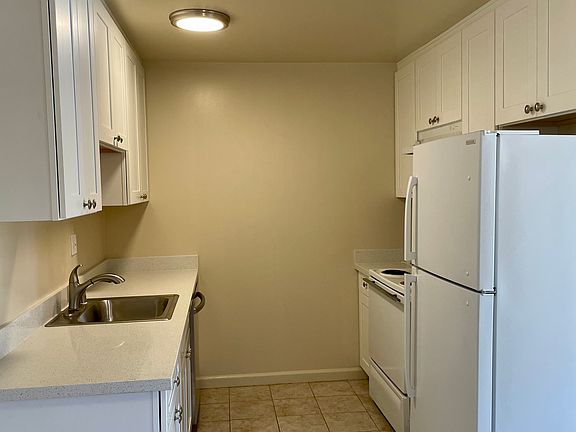 4th image of 1228 W McKinley Ave #4