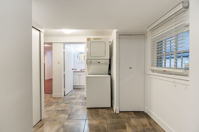North Vancouver Apartment for rent - 2 Bedrooms — photo 8