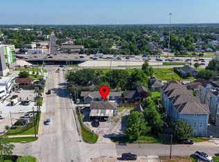 707 E 28th St, Houston, TX 77009