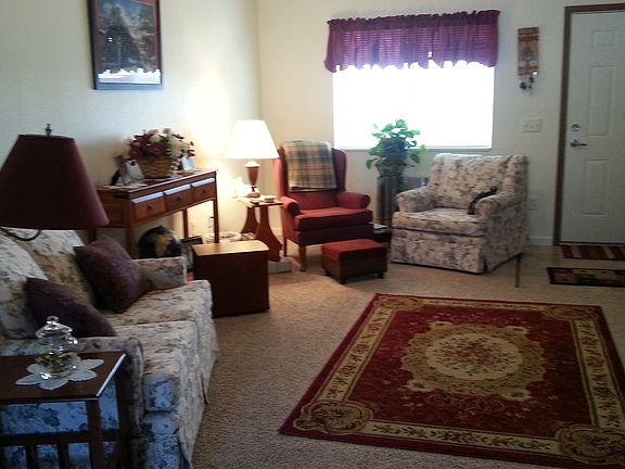 2nd image of 1103 E Main St APT 4
