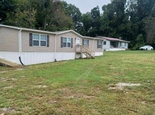 601 Fire Tower Rd, Seth, WV 25181