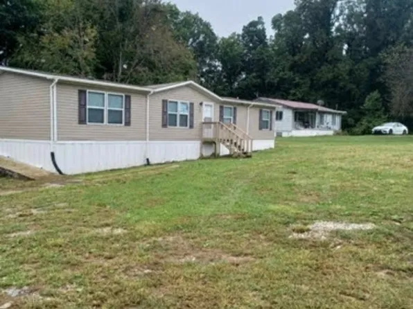 601 Fire Tower Rd, Seth, WV 25181