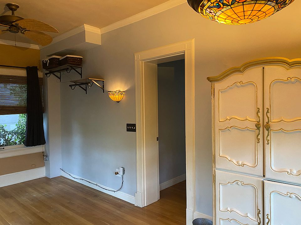 1st Floor Room - $975 TOTAL